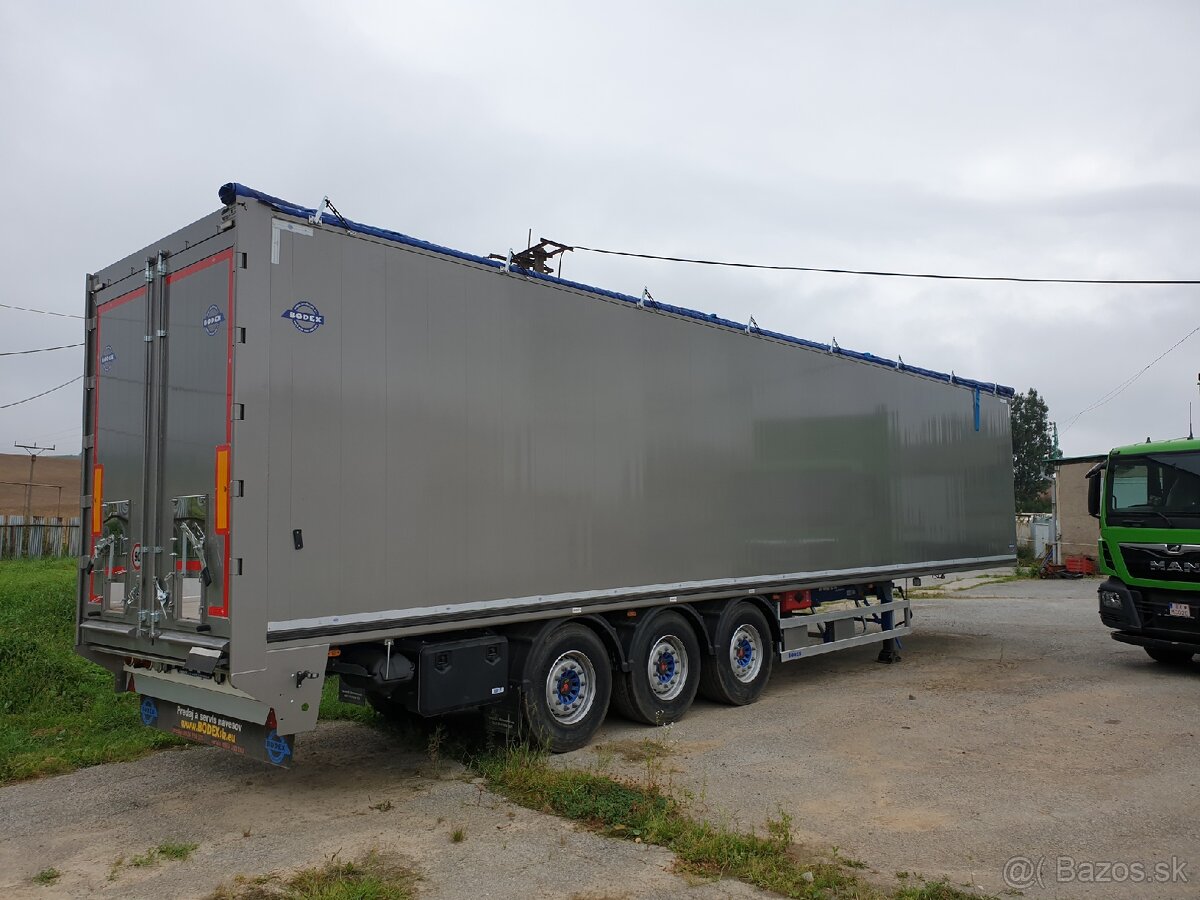 BODEX Posuvna podlaha 90-92 m3/7.7 ton- 8 mm podlaha - 9