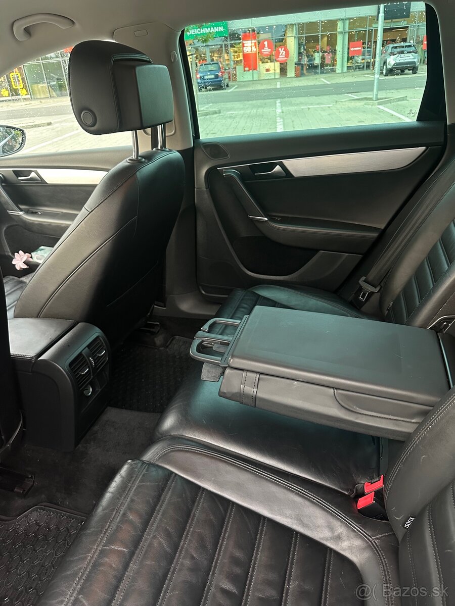 Volkswagen Passat B7 Varinat HIGHLINE - 9