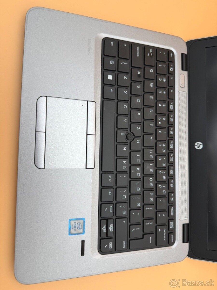 Notebook 12" HP.i7 6500U 2x2,50GHz.16gb ram.256gb SSD - 9