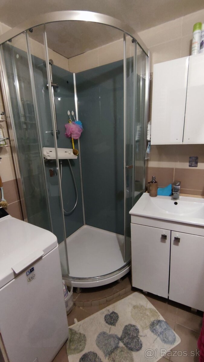 4 izbový byt s piatimi loggiami Zvolen Zlatý Potok - 9