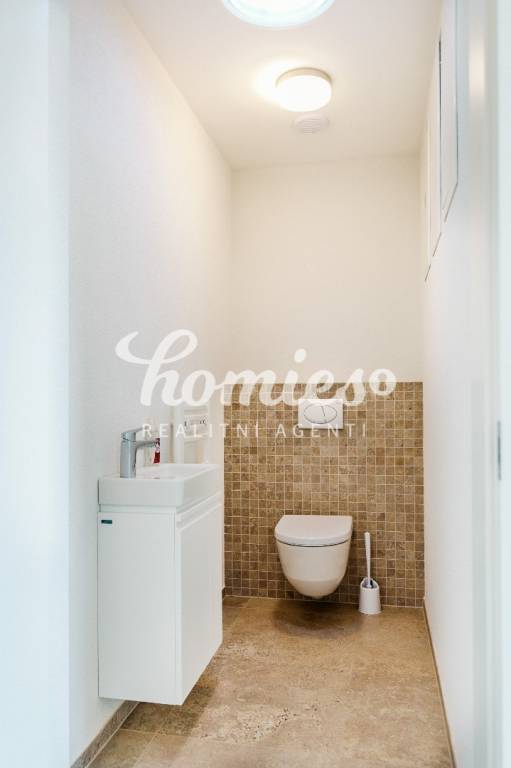 PREDAJ luxusný 3 izbový rodinný dom, Nitra - centrum - 9