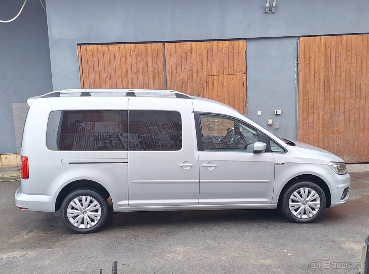 VOLKSWAGEN CADDY MAXI 2,0TDi DSG 7míst HIGHLINE - 9