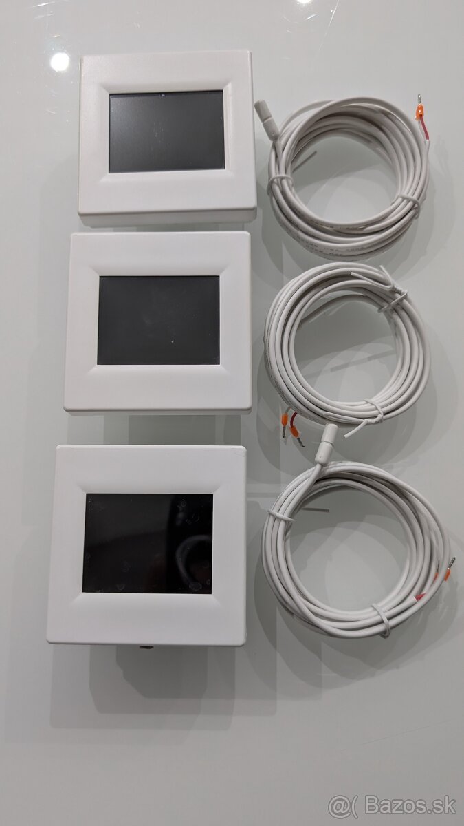 Termostat (dotykový),Programovateľný, priestor + podlaha - 9