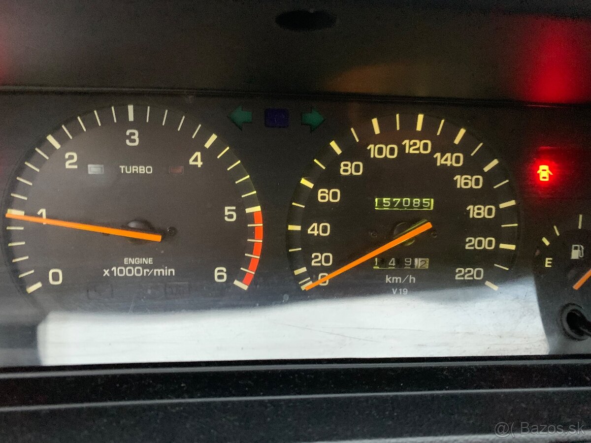 Toyota Camry 2.0TD - 9