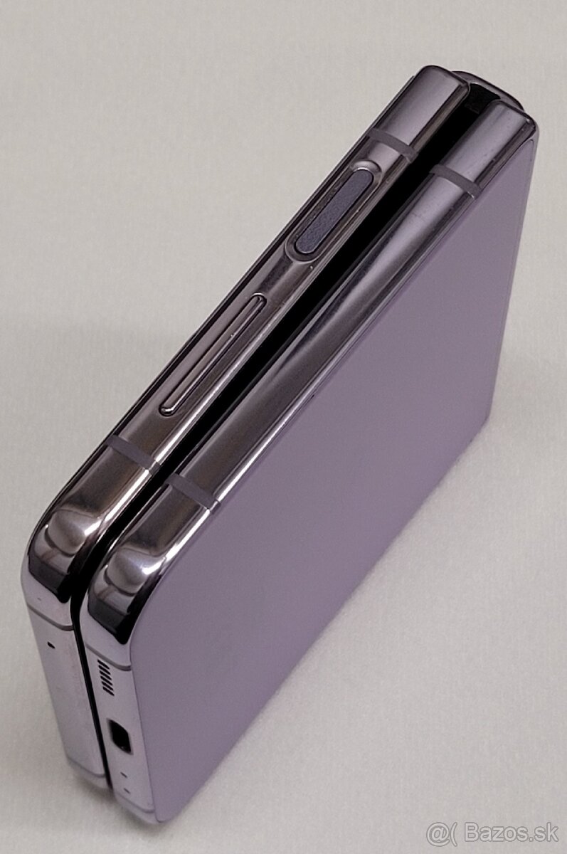 Samsung Galaxy Z Flip 4 - 9