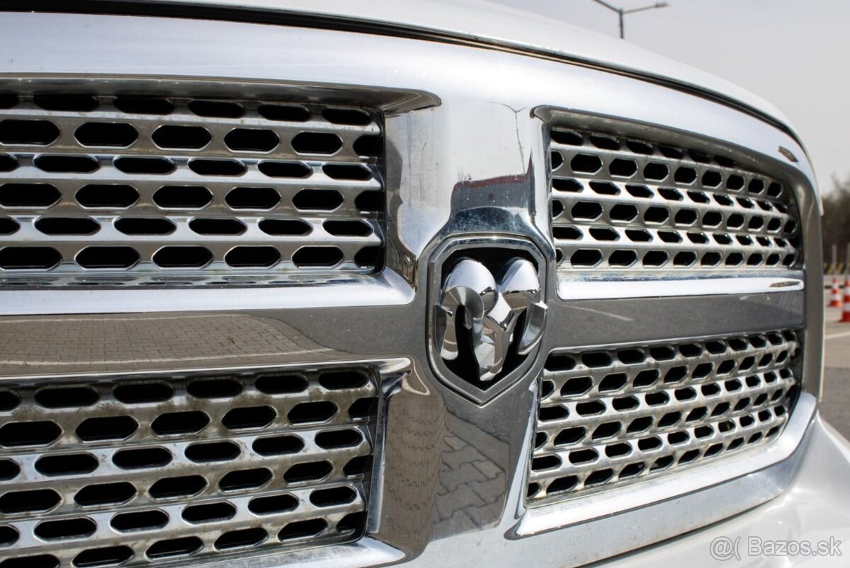 Dodge RAM 1500 / 4x4 / LARAMIE / 295kW / AT8 - 9