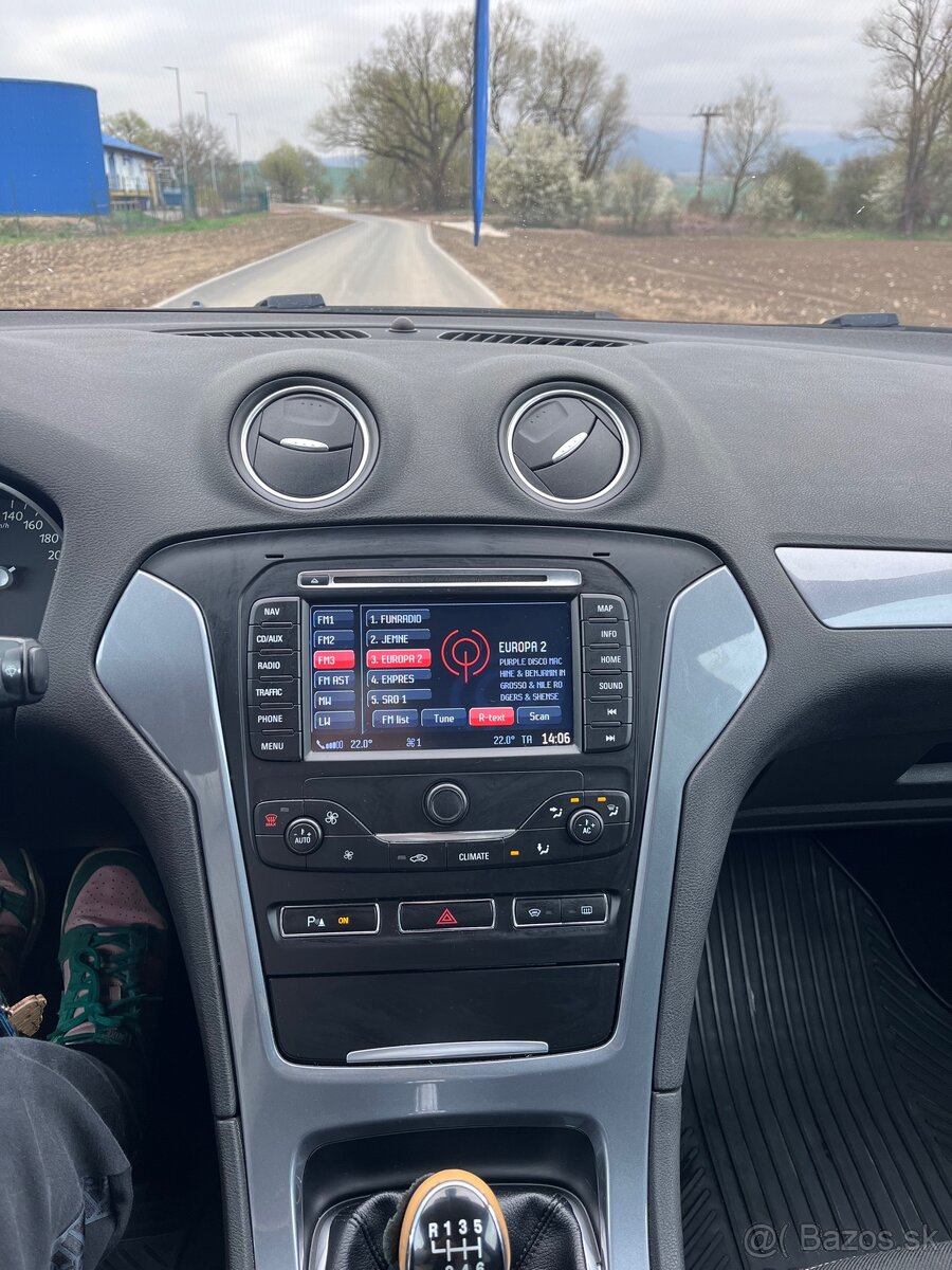 Ford Mondeo 2012 - 9