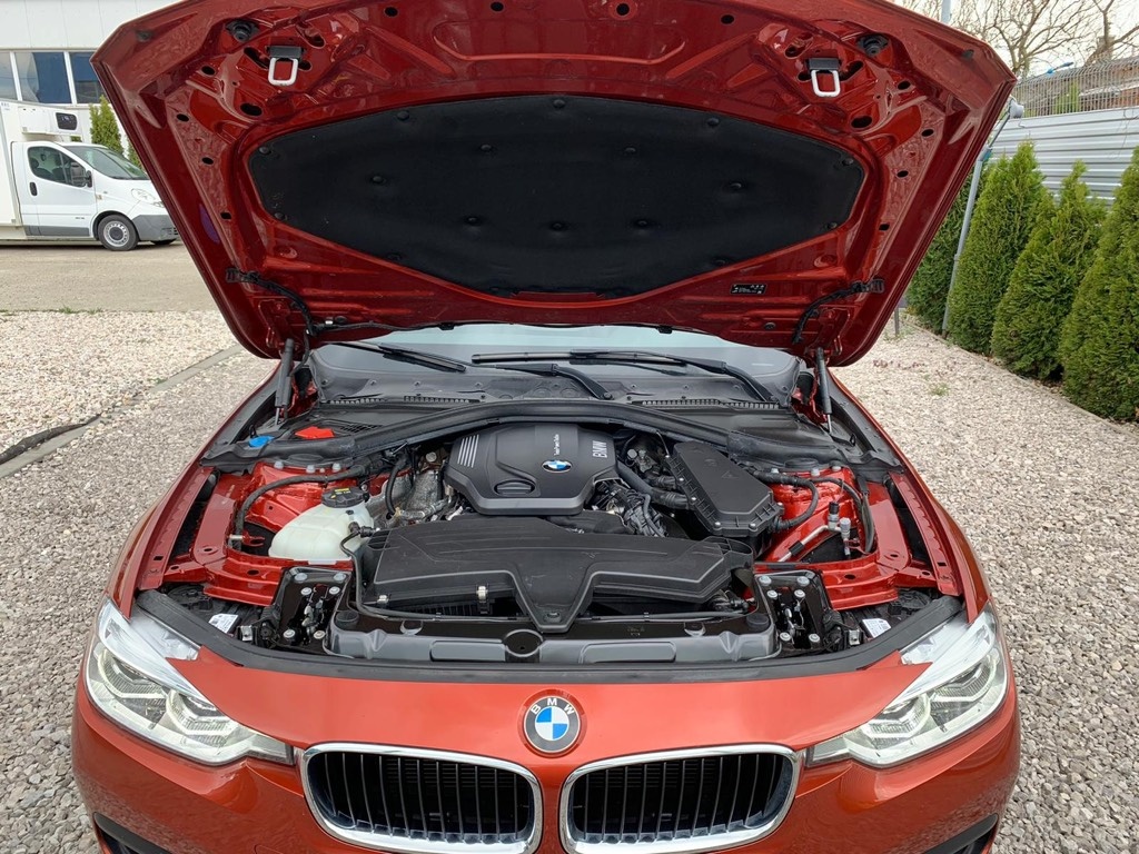 BMW 3 Touring 316d Luxury Line A/T - 9