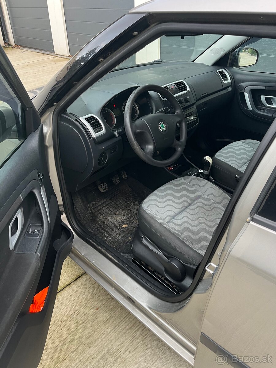Škoda Fabia II 1.4 MPI - 9