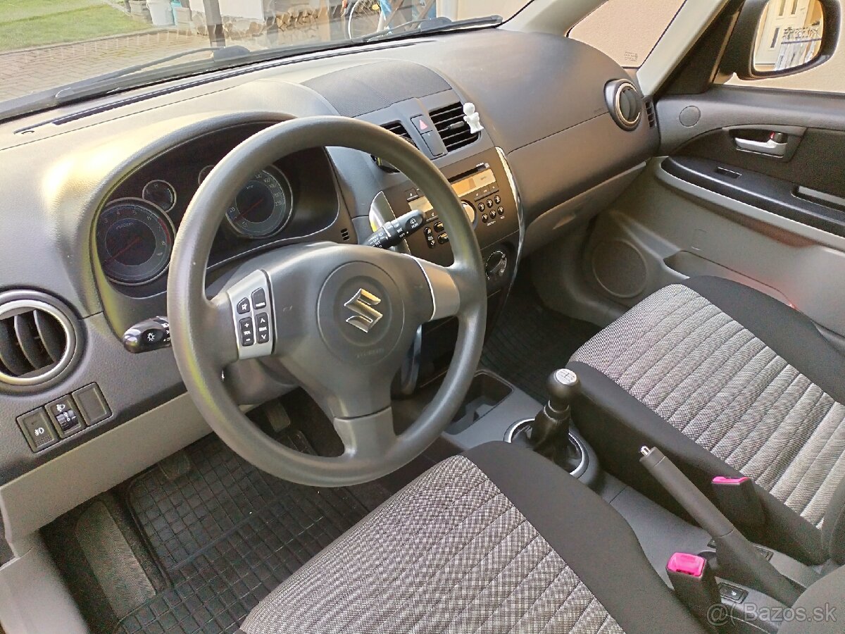 Suzuki SX4 - 9