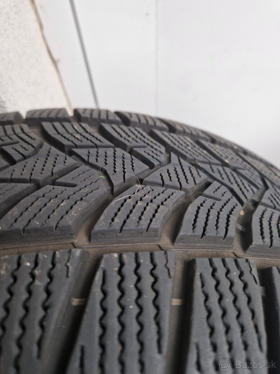 Zimné pneu. 235/55 R 17 Dunlop - 9