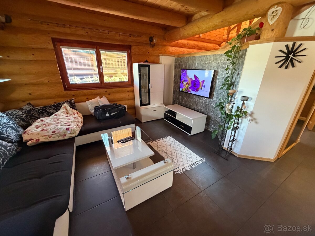 sedacka a cela obyvackova zostava - 9