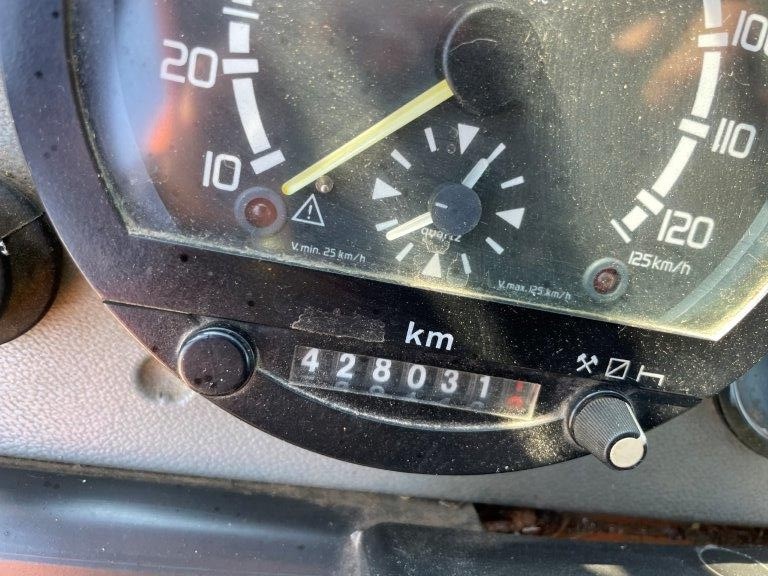 RENAULT MIDLINER CISTERNA KROPIČKA 4X4 1999 VIN 943 - 9