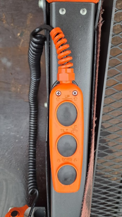 Prodám plošinu pro vozíčkáře Dhollandia DHPH2.03 - 9