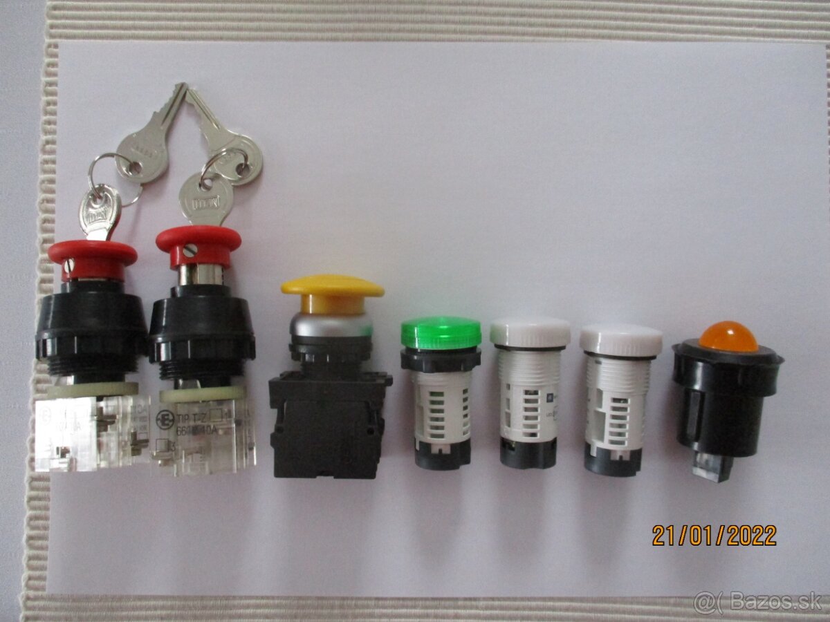 Predam kontrolky a tlačitka -prepinače-SCHNAIDER - 9