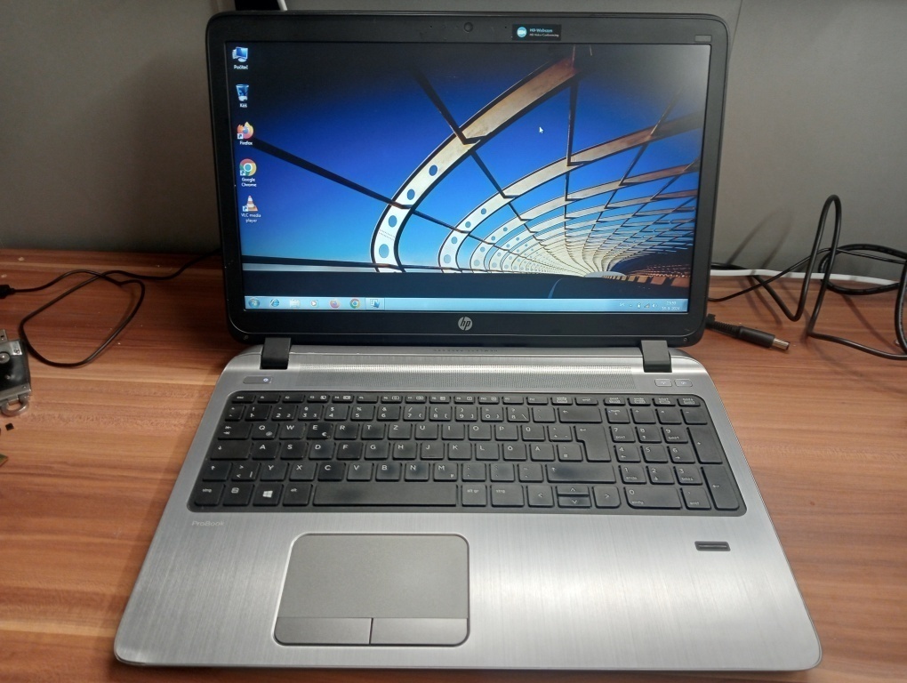 predám na diely notebooky HP 2. - 9