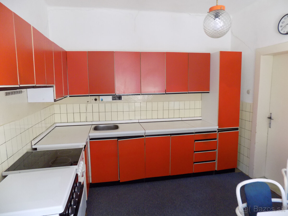 Na predaj 4 izb.dom s veľkou záhradou 3304 m2 v Rúbani pr - 9