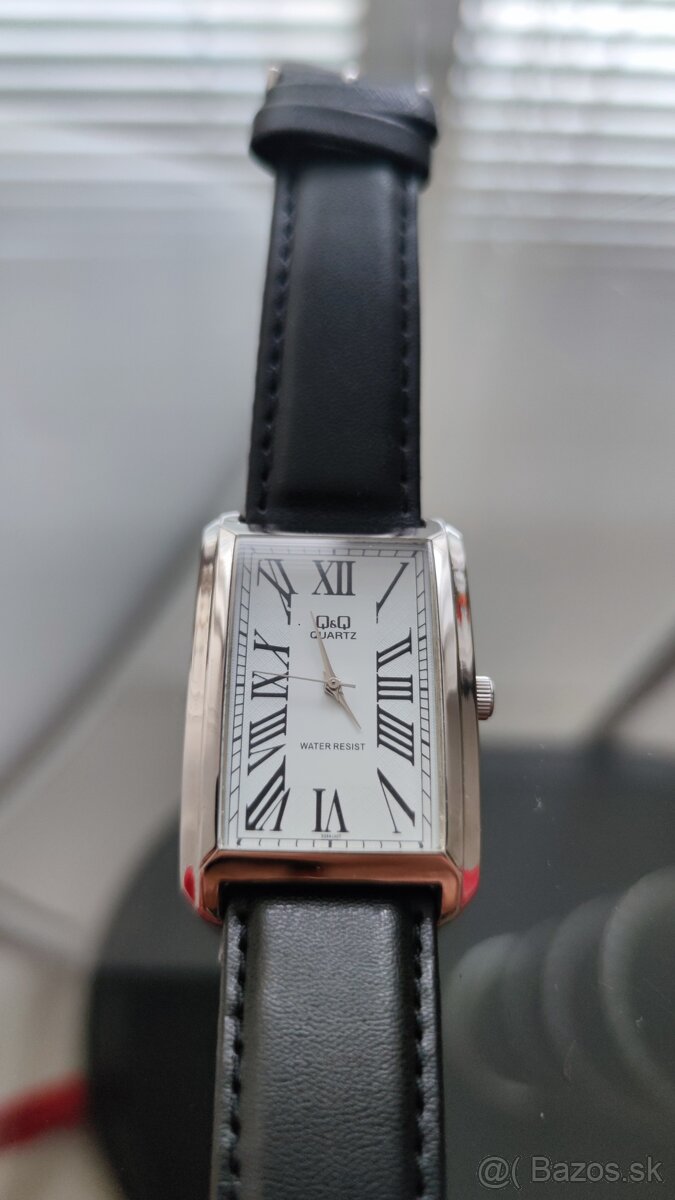 Pánske hodinky QUARTZ zn. Q&Q - 9
