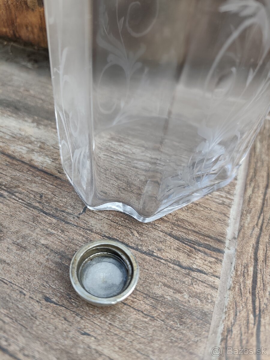 Stará fľaša s motívom - 9