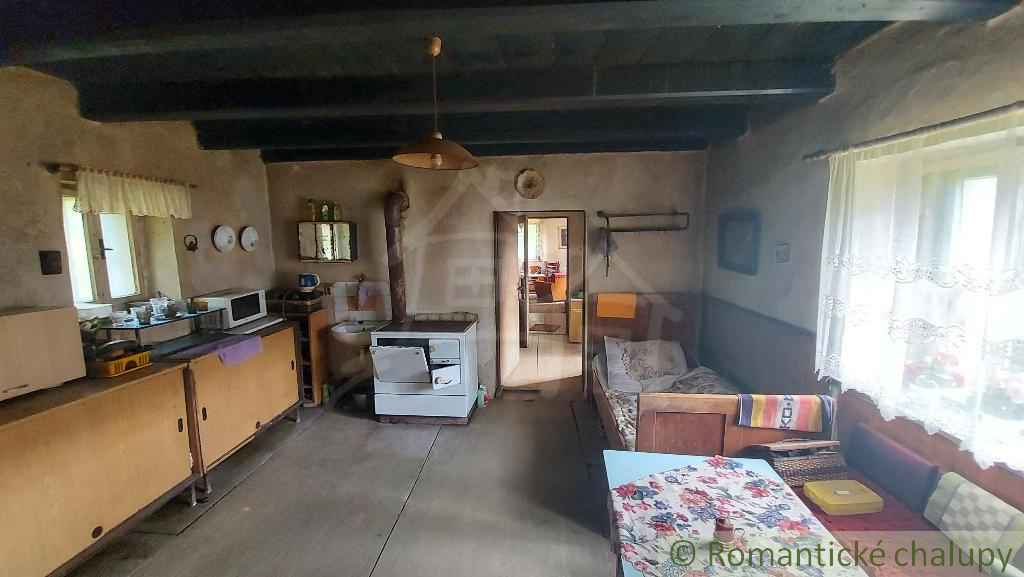 Malá chalúpka na polosamote, v blízkosti mesta Myjava, s v - 9