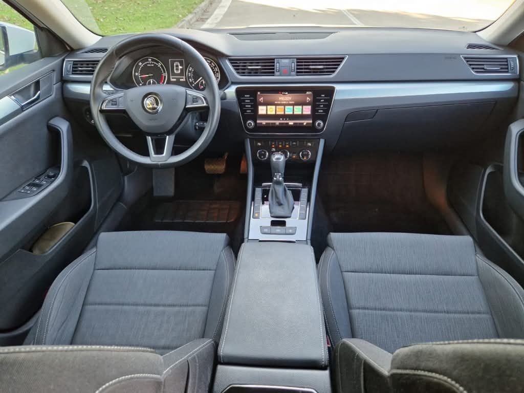 Superb 2,0 TDI 110kw Sedan Odpočet DPH - 9