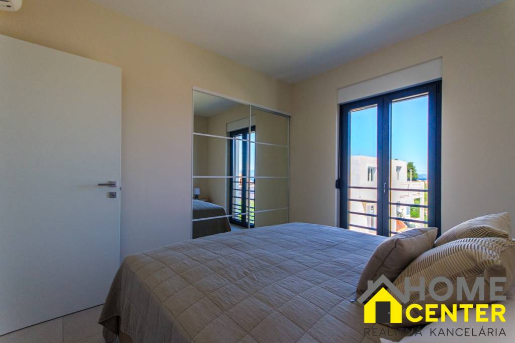 NA PREDAJ kamenná vila /400 m² / s výhľadom na more, ostrov - 9