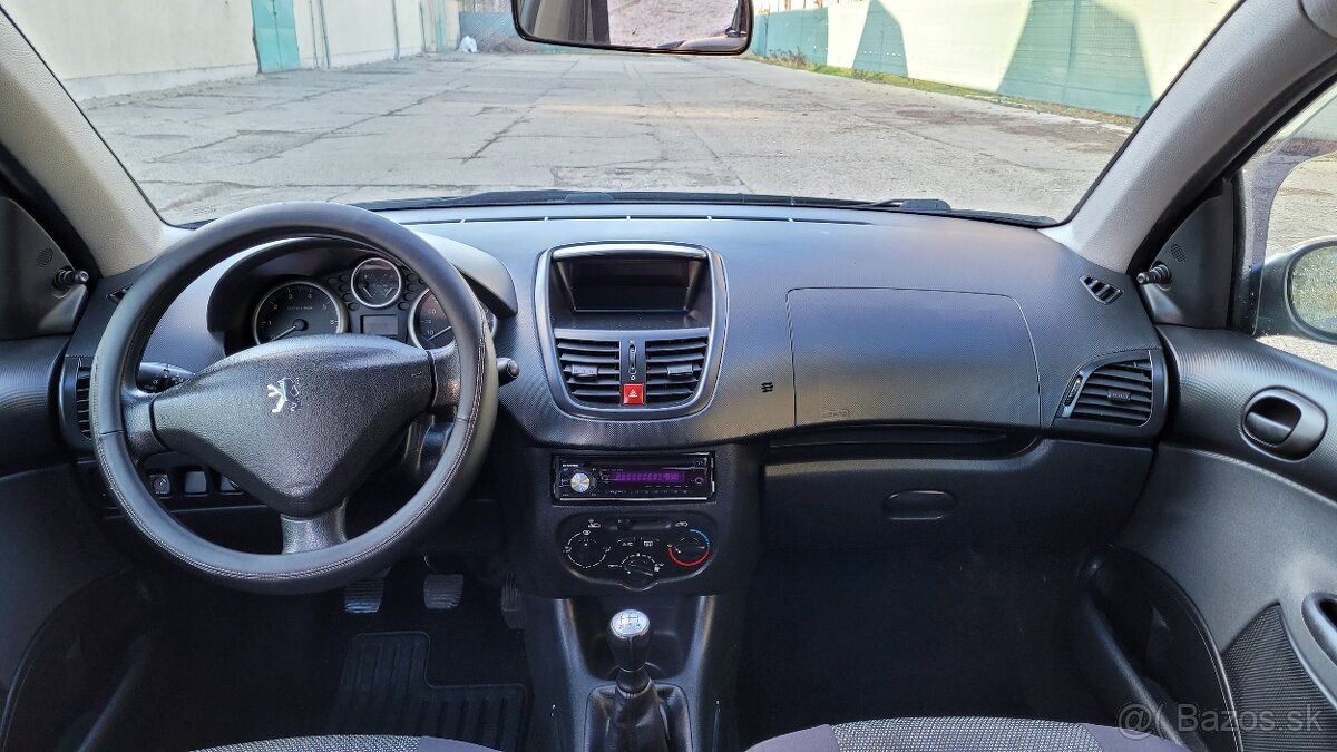 Peugeot 206+ - 9
