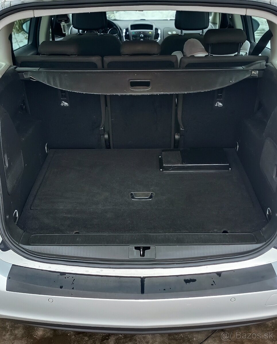 Zafira C 2016 169000km automat nová STK - 9