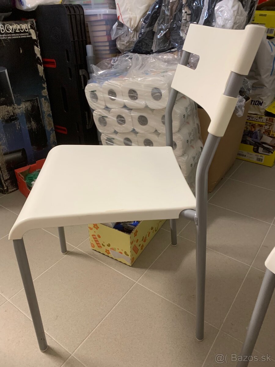 Predám stôl a dve stoličky - 9