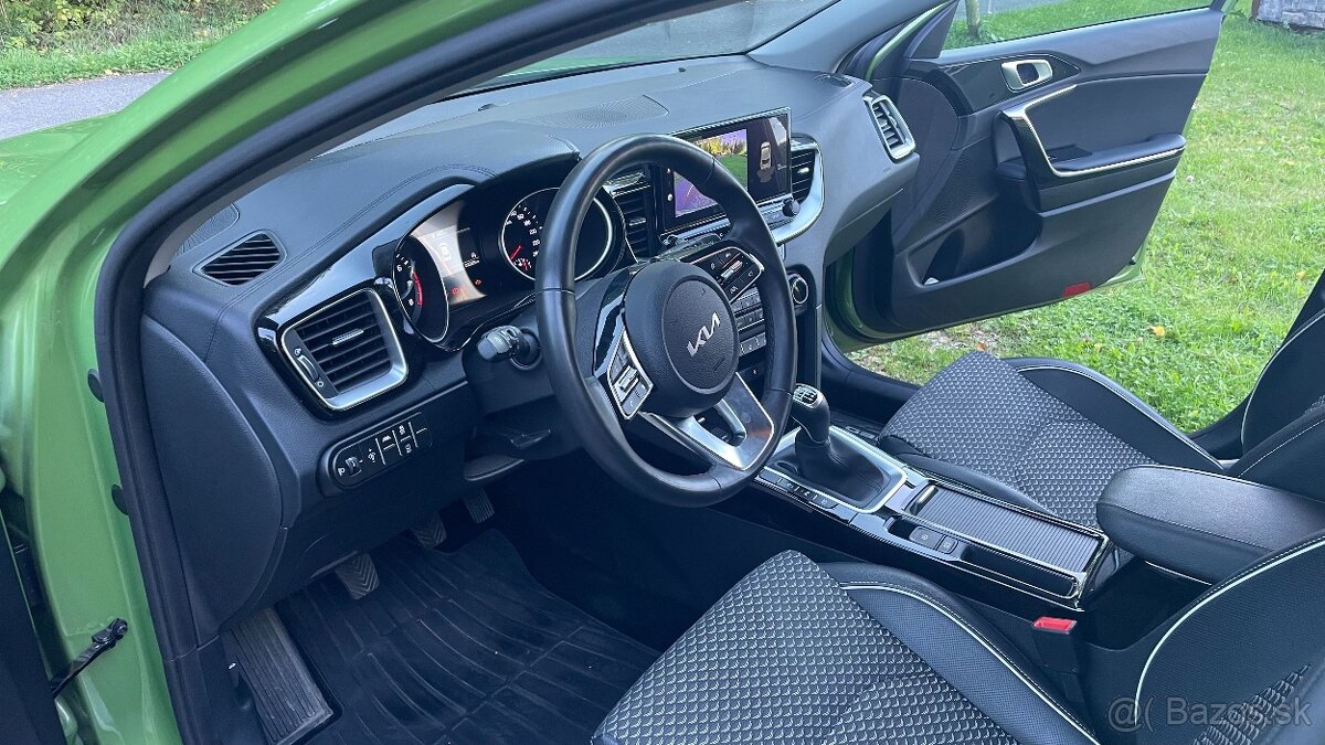 KIA XCEED 1.5 T-GDi 160 k - 9