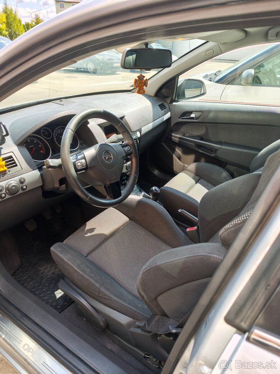 Opel Astra H 1.9CDTI 74kw - 9