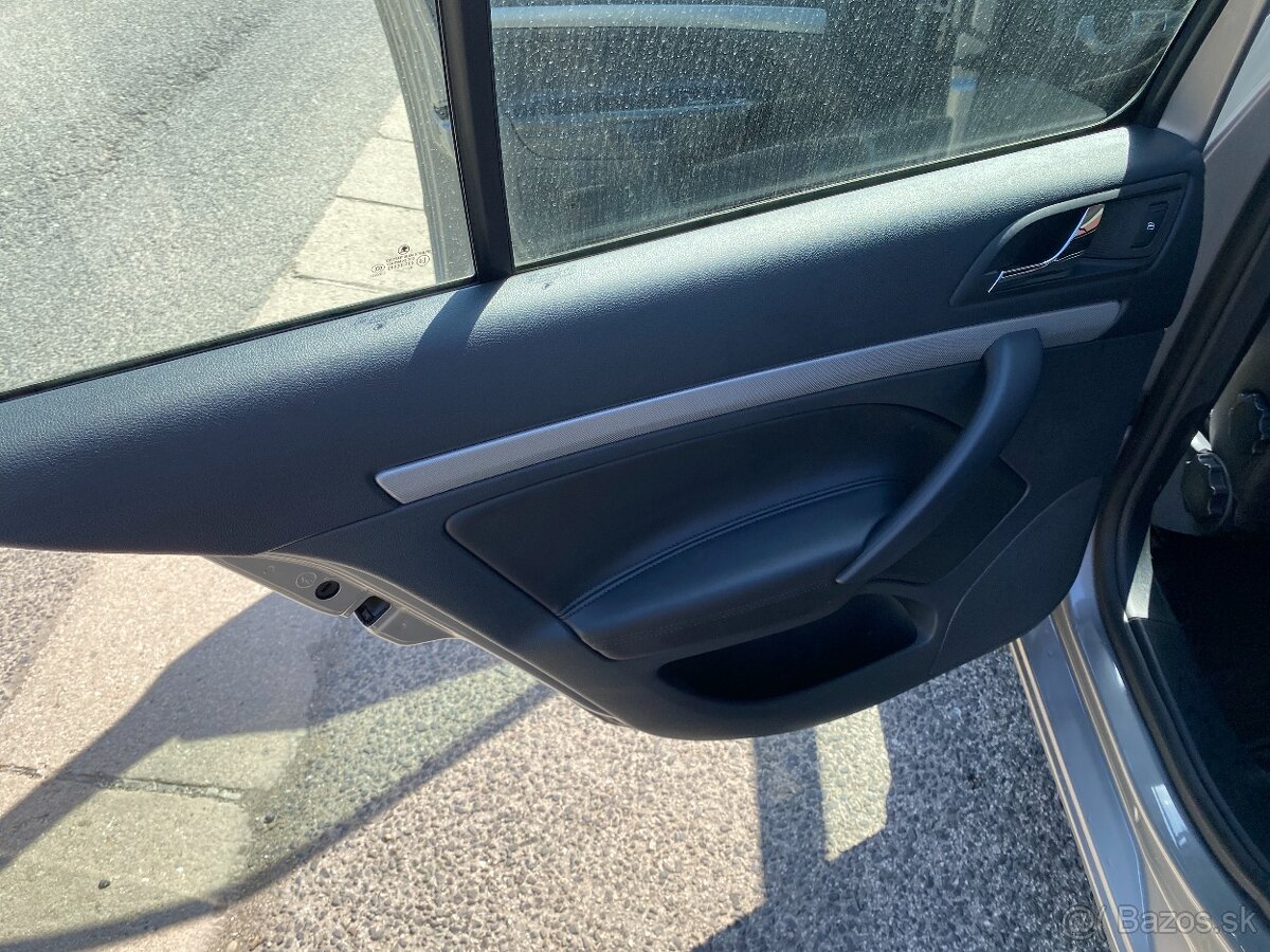 Octavia 1,8 TSI Elegance DSG 118KW - 9