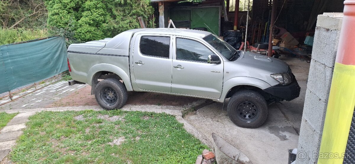 TOYOTA HILUX 3,0 D-4D , PREDAJ / VYMENA - 9