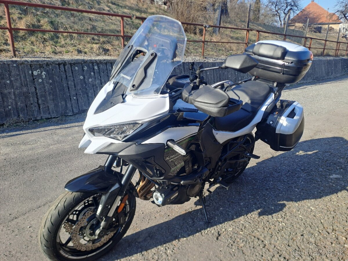 Kawasaki Versys 1000 - 9