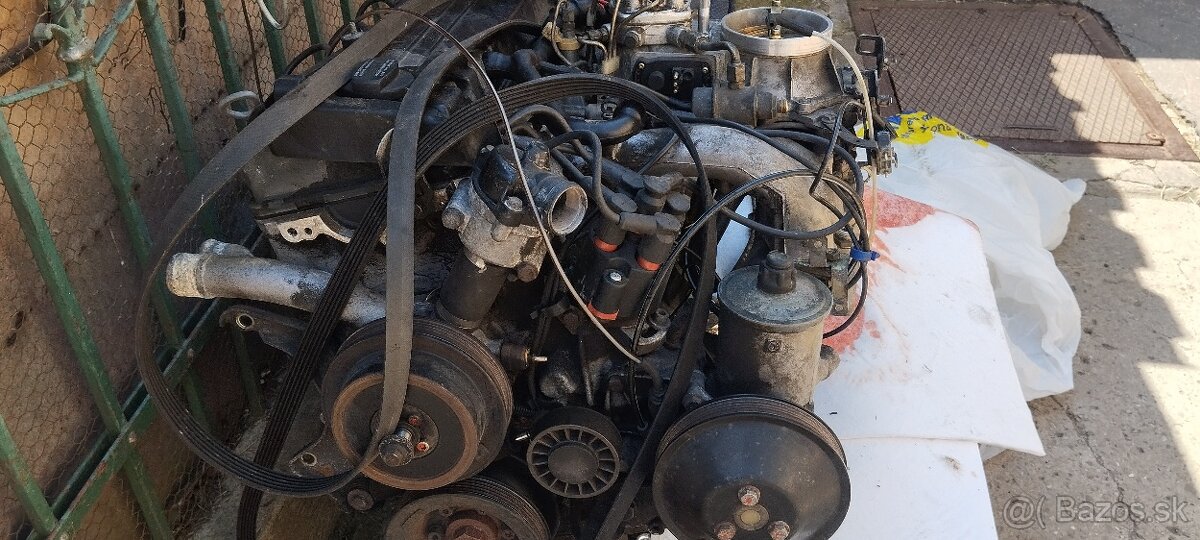 Motor Mercedes 190E 1.8 - 9