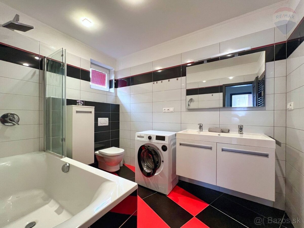 PRENÁJOM 2- izb. byt ul. Mierová Bojnice + park. státie - 9