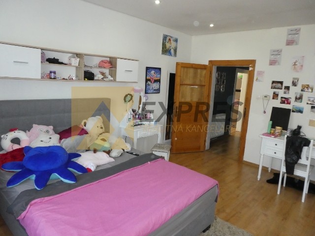 RK EXPRES - rodinný dom v Ráztočne, okres Prievidza. - 9