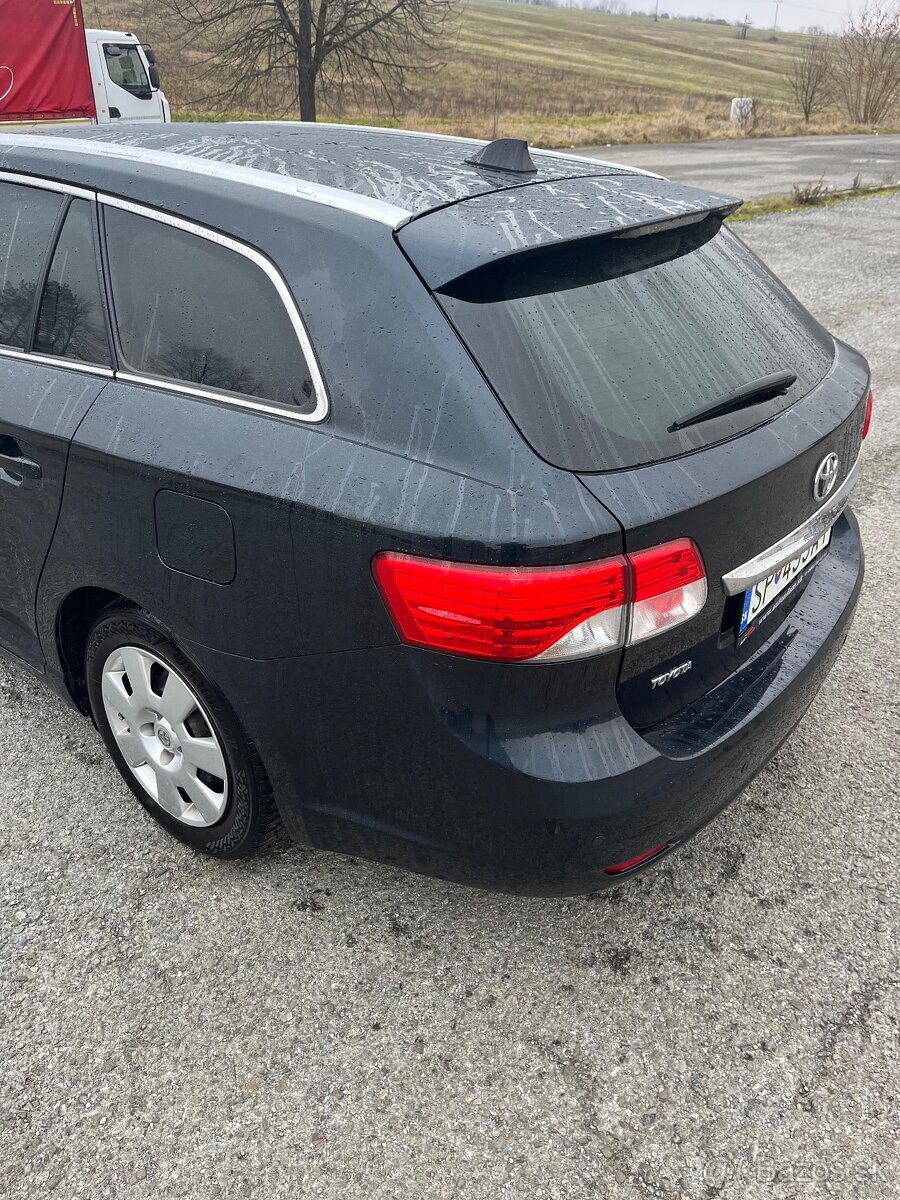 Toyota avensis kombi 2.0 91 kW chip na 110 kw - 9