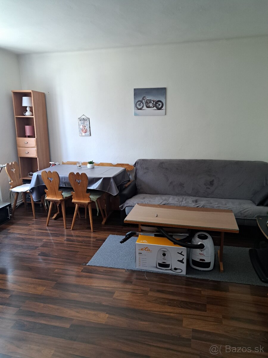 3-izb. tehlovy byt v sirsom centre - 9