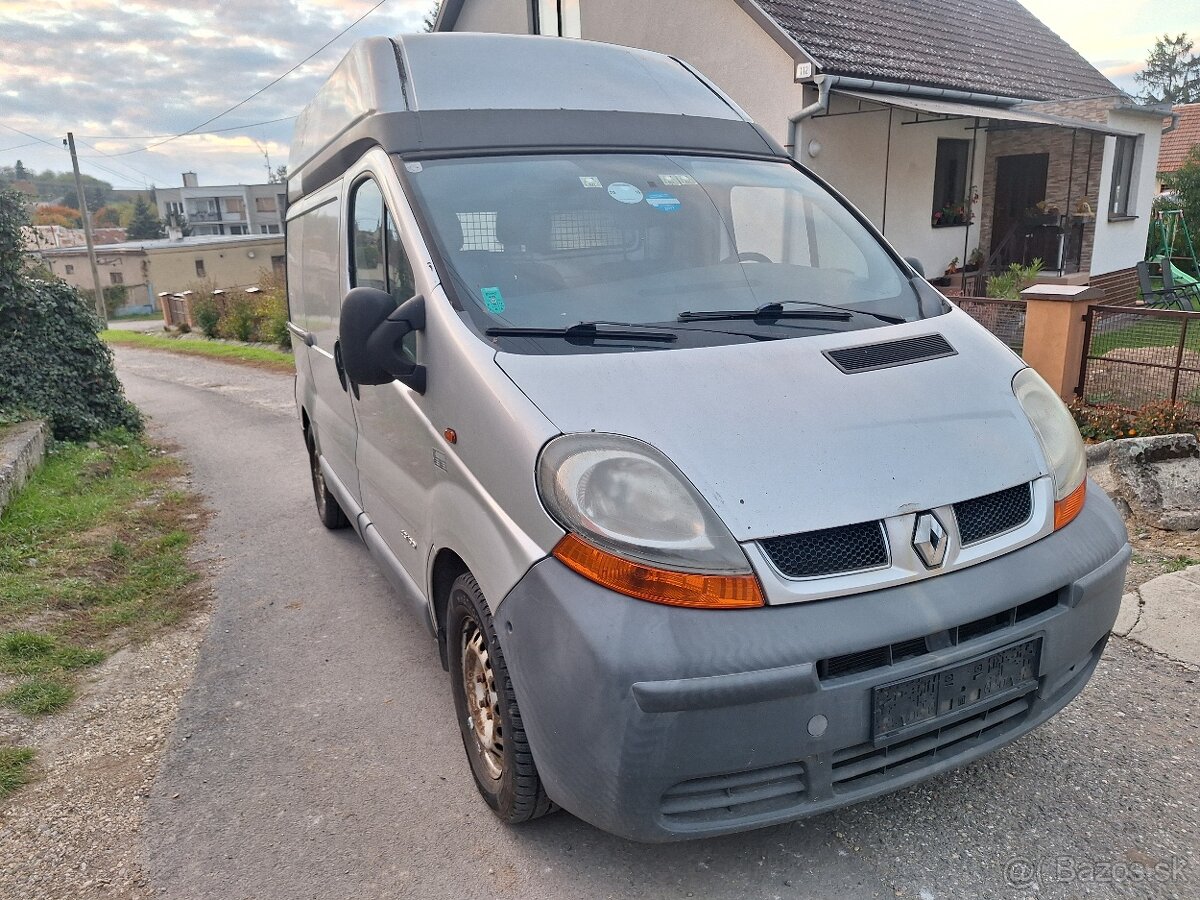 RENAULT TRAFIC 1,9DCI KLÍMA VYSOKÝ - 9