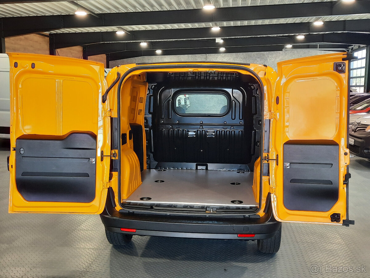 Fiat Dobló 1,4 T-Jet Benzín - 9