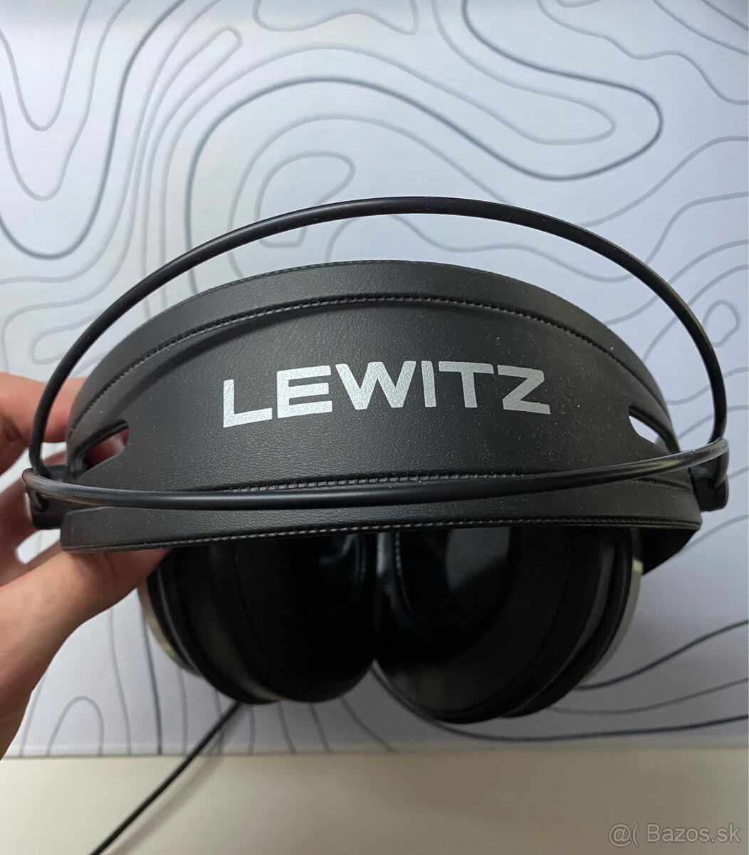 Štúdiový mikrofón + zvukovka atď. - 9