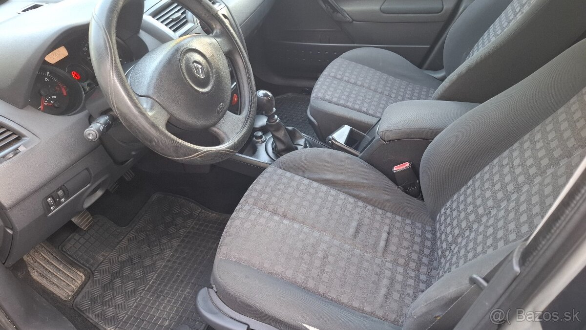 Predám RENAULT MEGANE COMBI, 1,5 DCI - 9
