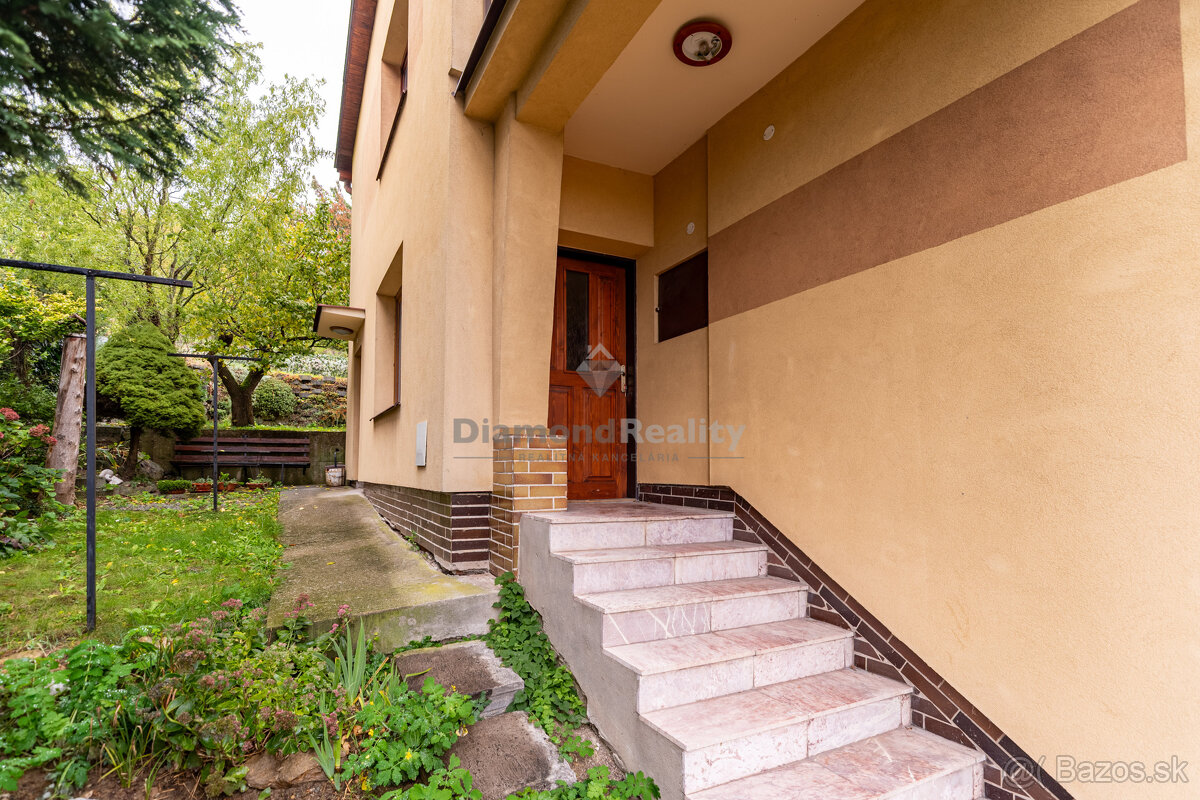 NA PREDAJ 6 IZBOVÝ RODINNÝ DOM S DVOMI BYTOVÝMI JEDNOTKAMI | - 9