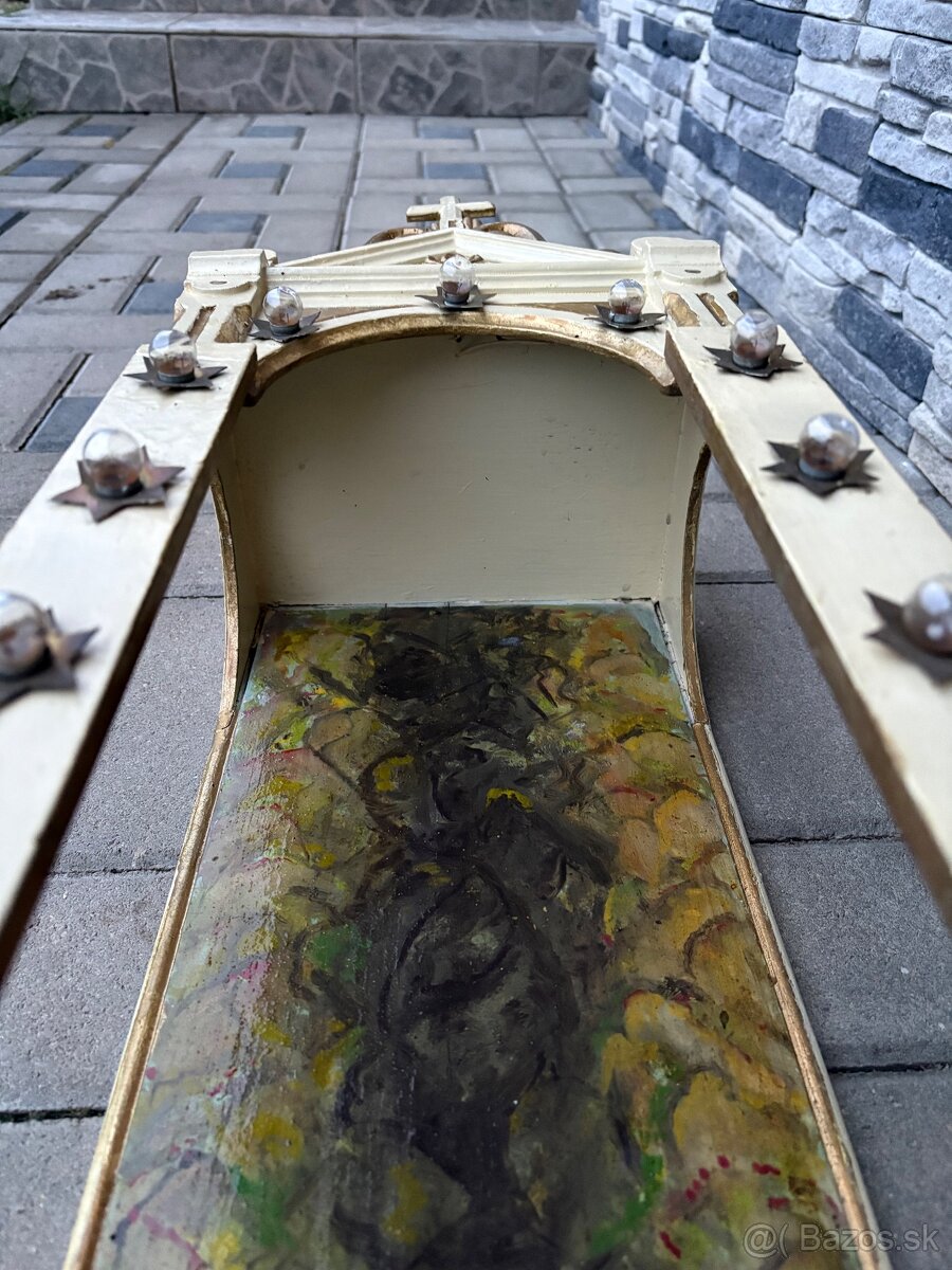 Predám starú drevenú kaplnku - 9