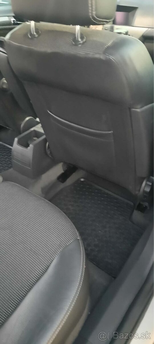 Predám Opel Astra H 1.7 CDTI - 9