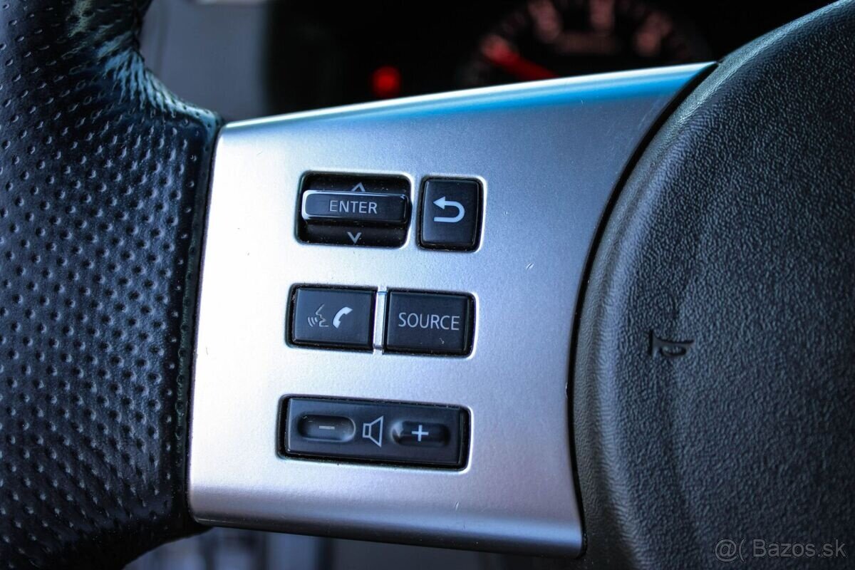 Nissan Pathfinder 2.5 140kw LE A/T - 9