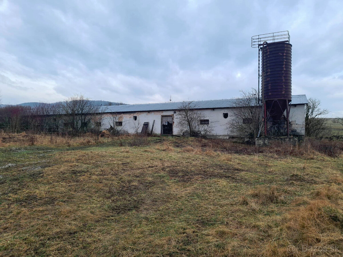 Ponúkame hospodárske budovy obci Chvalová. - 9