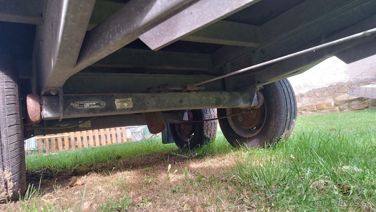 Vyklapac vyklapaci prives 1s celkova hmotnost 2000kg - 9