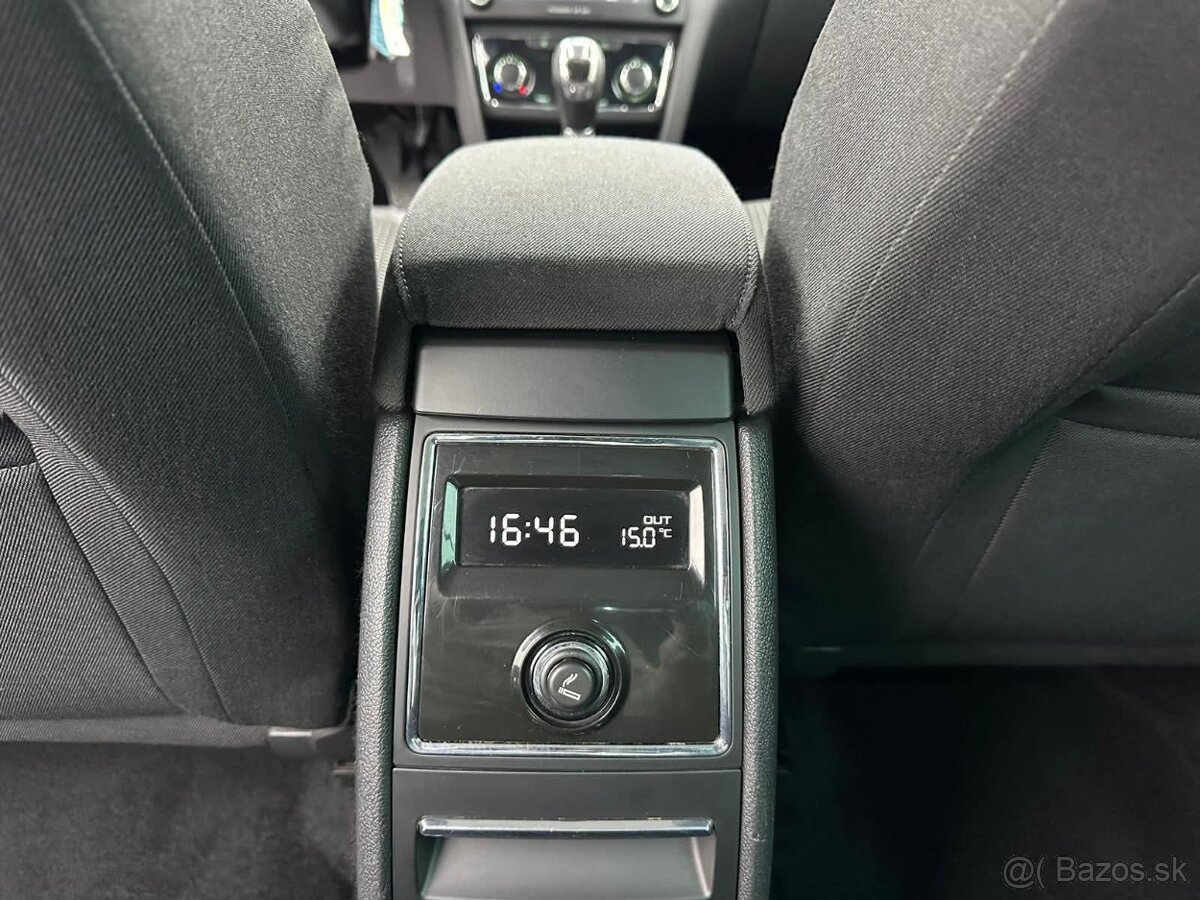 Superb Combi 1,6 TDI CR DPF Elegance M5 Ťažné - 9